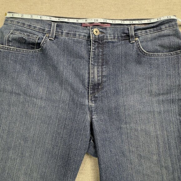 Gloria Vanderbilt Womens Amanda Jeans Size 18 Short Straight Leg Denim Blue - Picture 9 of 15